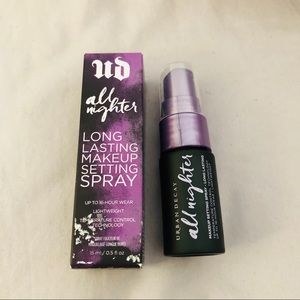 Urban Decay long lasting make up setting spray